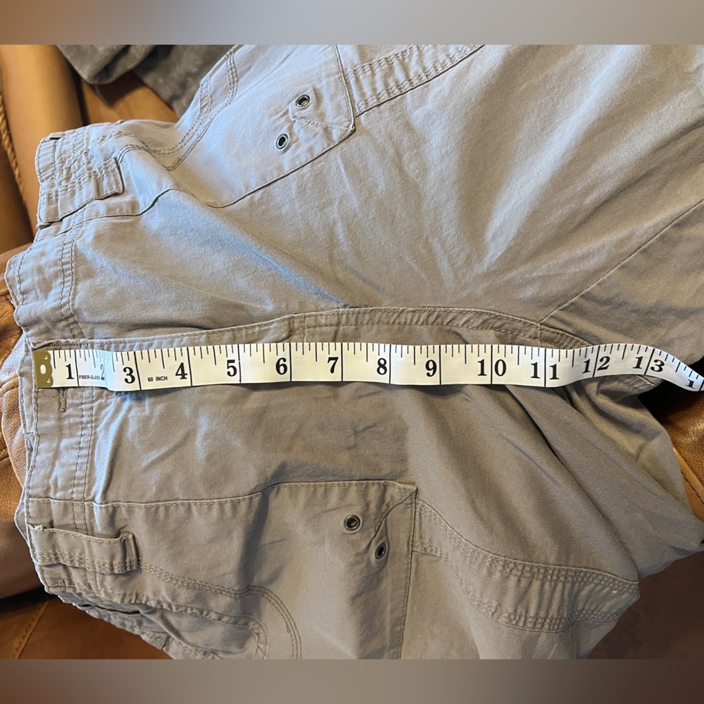 Light Gray Cargo Capri Pants - Women's Casual Utility Style - Picture 6 of 7